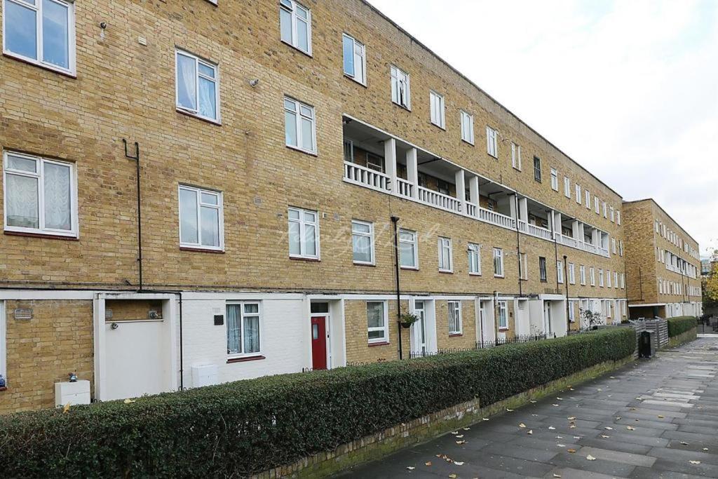 Ensuite Flat Appartement Londen